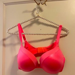 Victoria’s Secret Very Sexy Push Up Bra